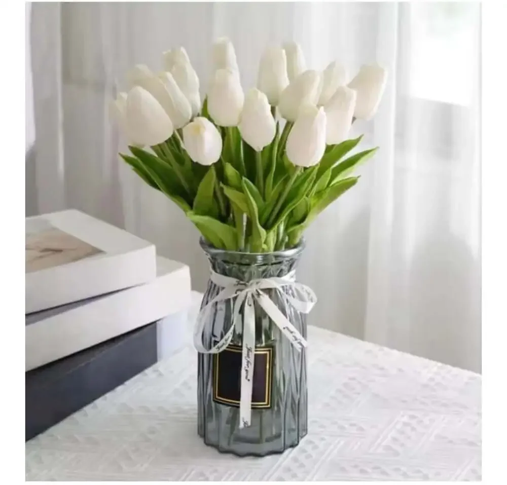 HIMUTAIN 20-Piece Artificial White‎ Tulip Bouquet with Gift Box and Ribbon