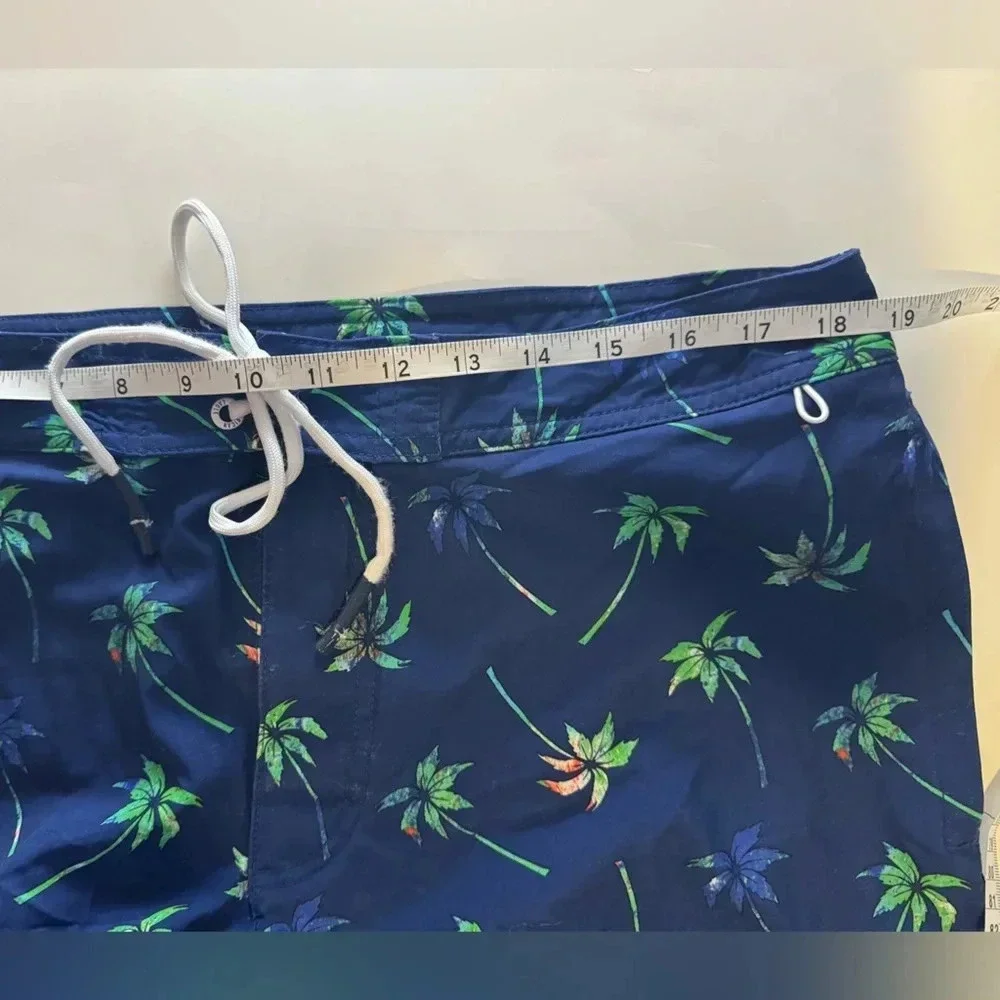 American Eagle Outfitters description follow please