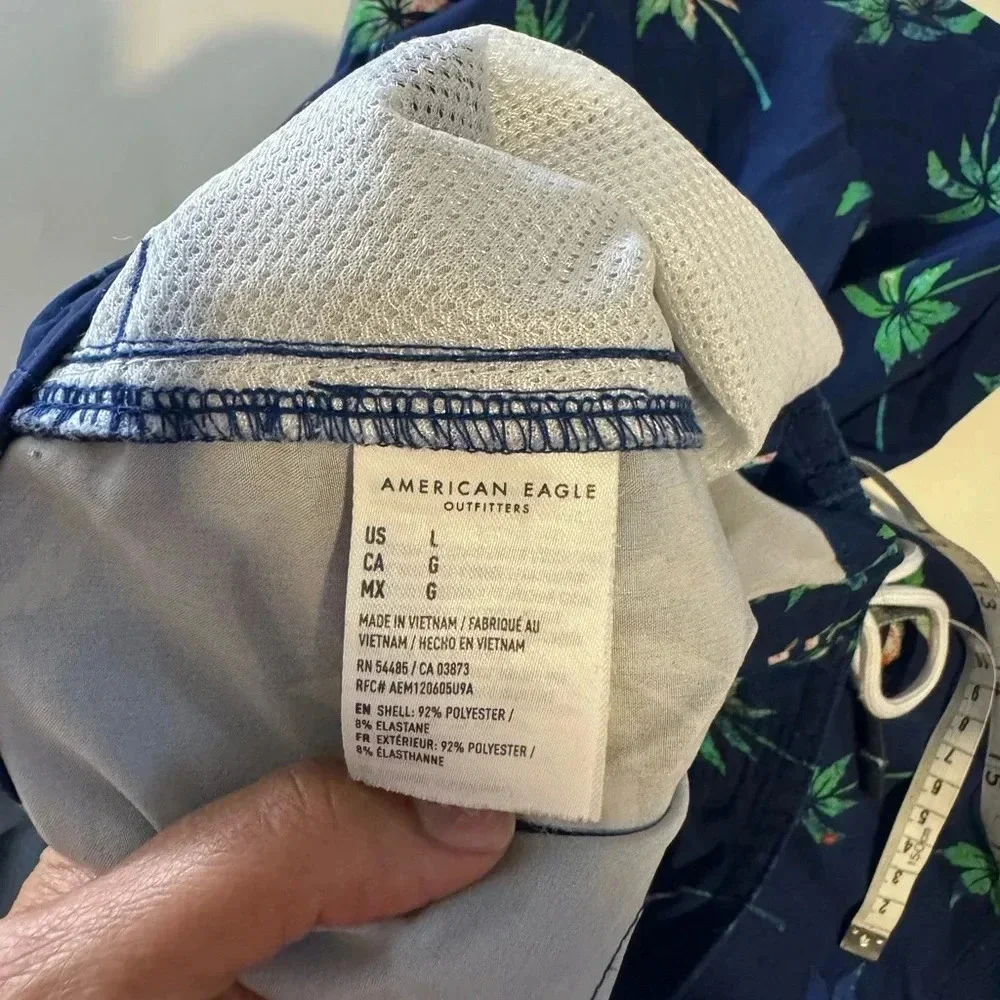 American Eagle Outfitters *** me check