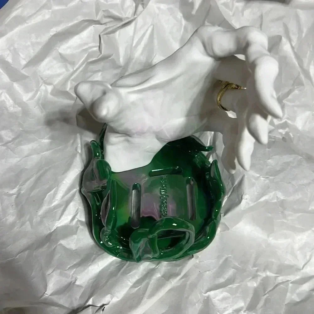 New BBW Halloween 2022 White Witch Hand Vine Soap Holder‎