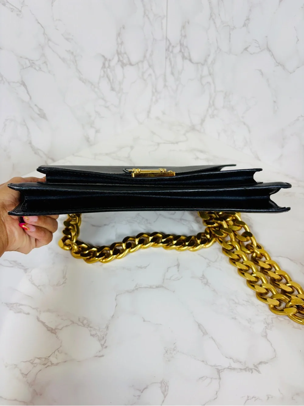 A-1CS-2A: LOUIS VUITTON Leather Epi Concorde Handbag w/FREE Unbranded Chain, EUC