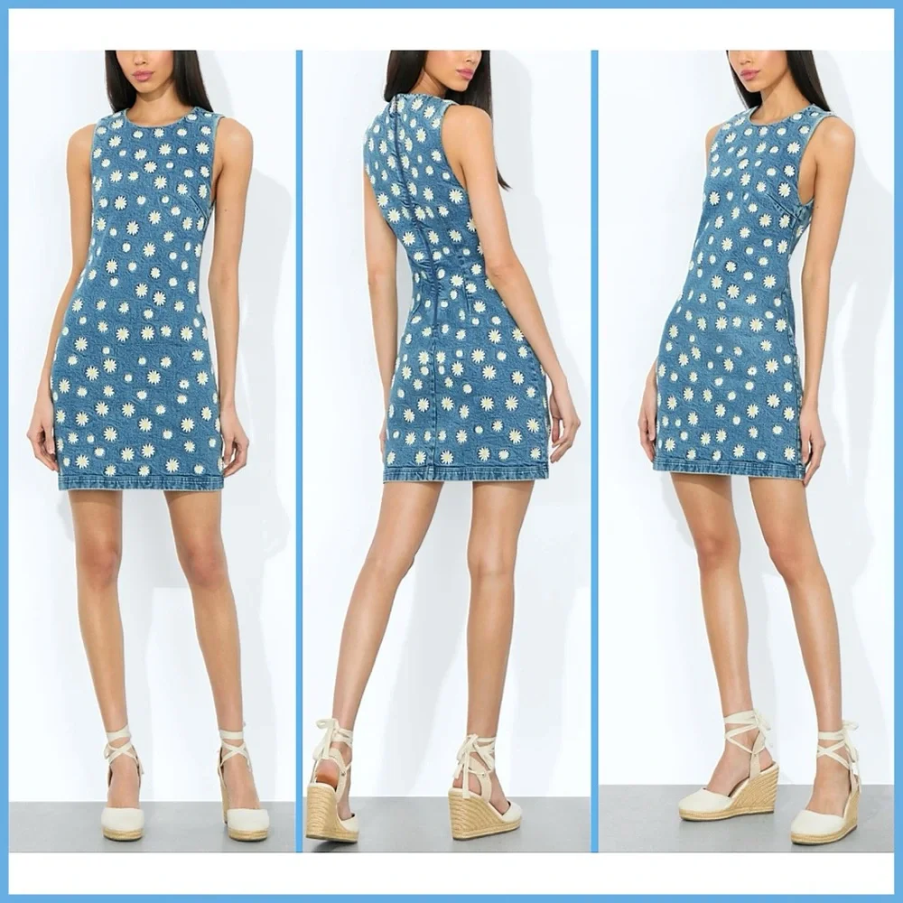 Alice + Olivia same day