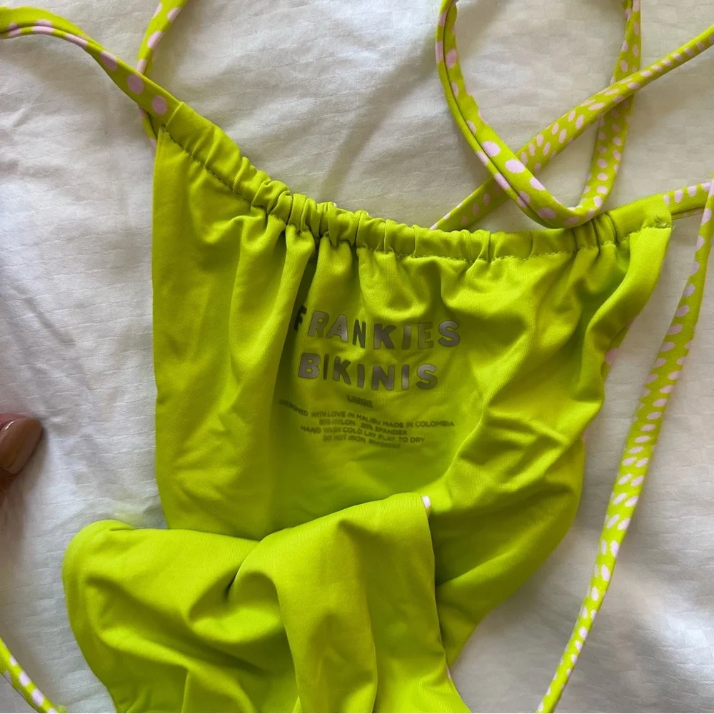 Frankies Bikinis flirty neon