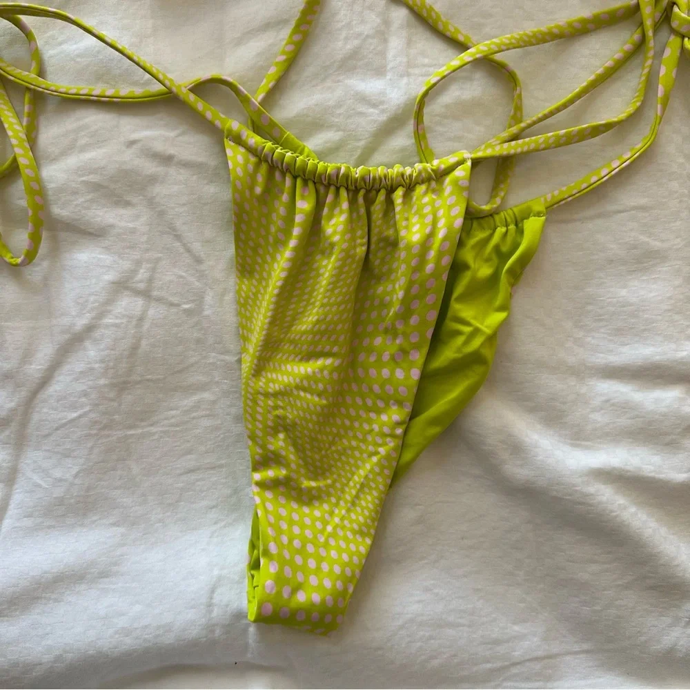 Frankies Bikinis flirty neon
