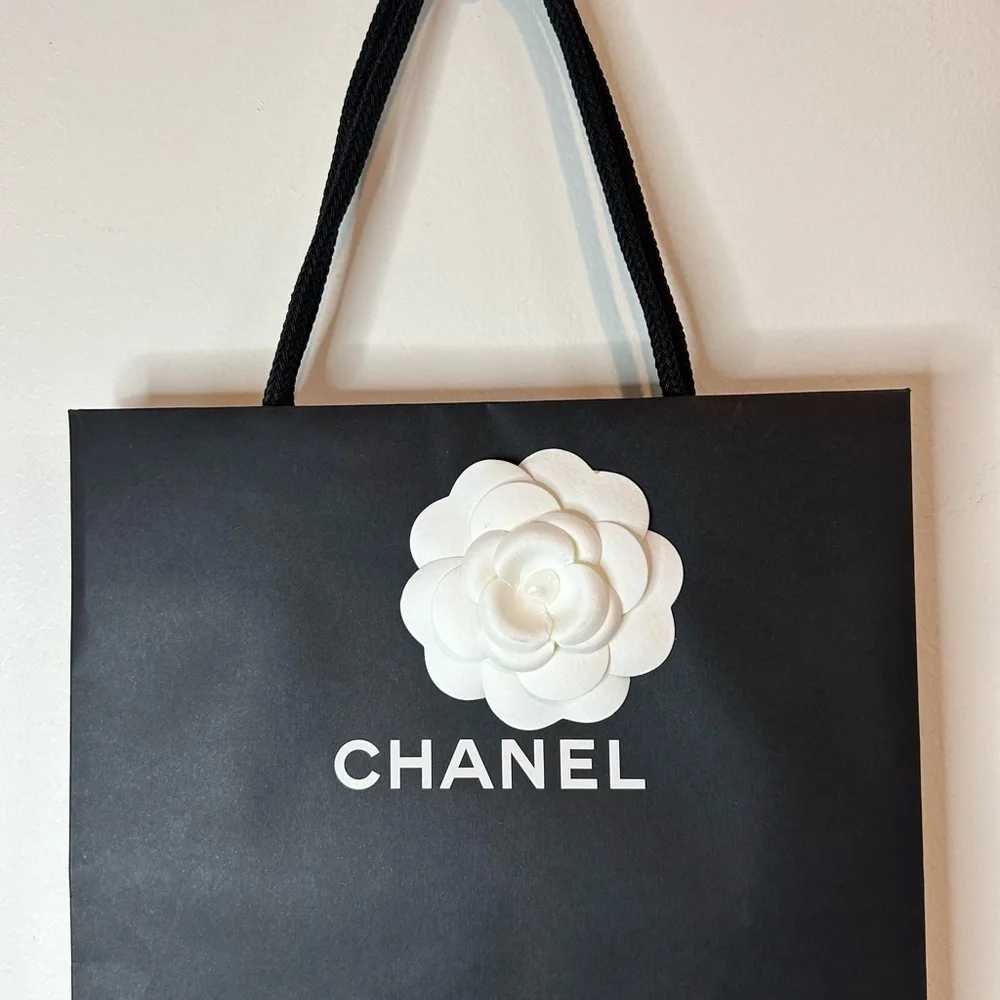 Chanel gift bag small size