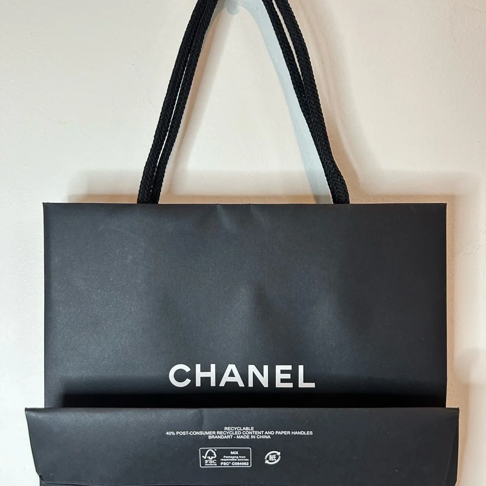 CHANEL gift bag
