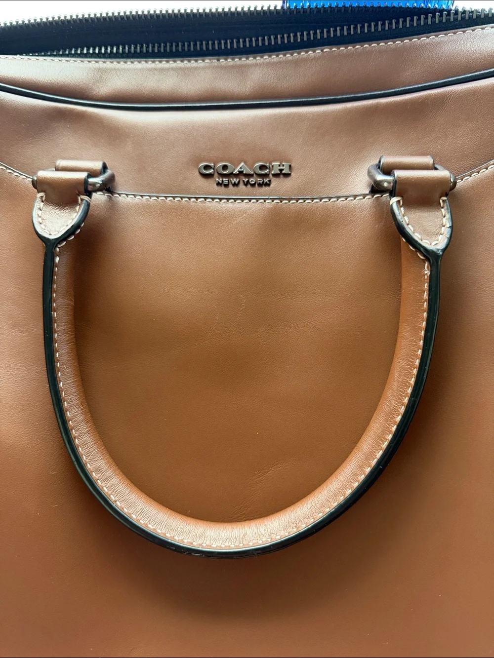 Coach perfect accents magnetic