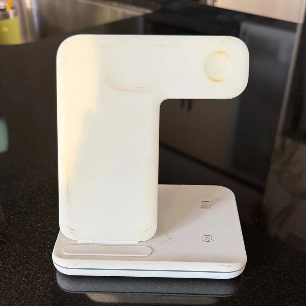 White 3-in-1 Wireless Charging Station Dock for iPhone, Apple Watch, AirPods