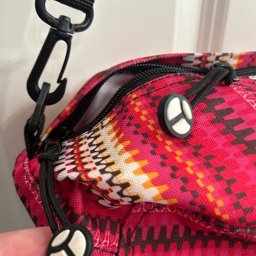 Yak Pak vibrant yak