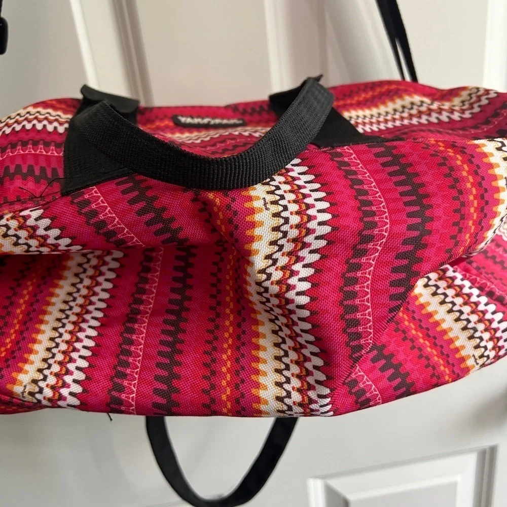Yak Pak vibrant yak