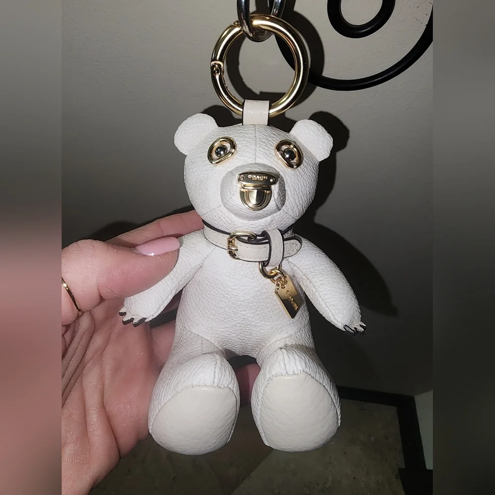 Coach signature white
