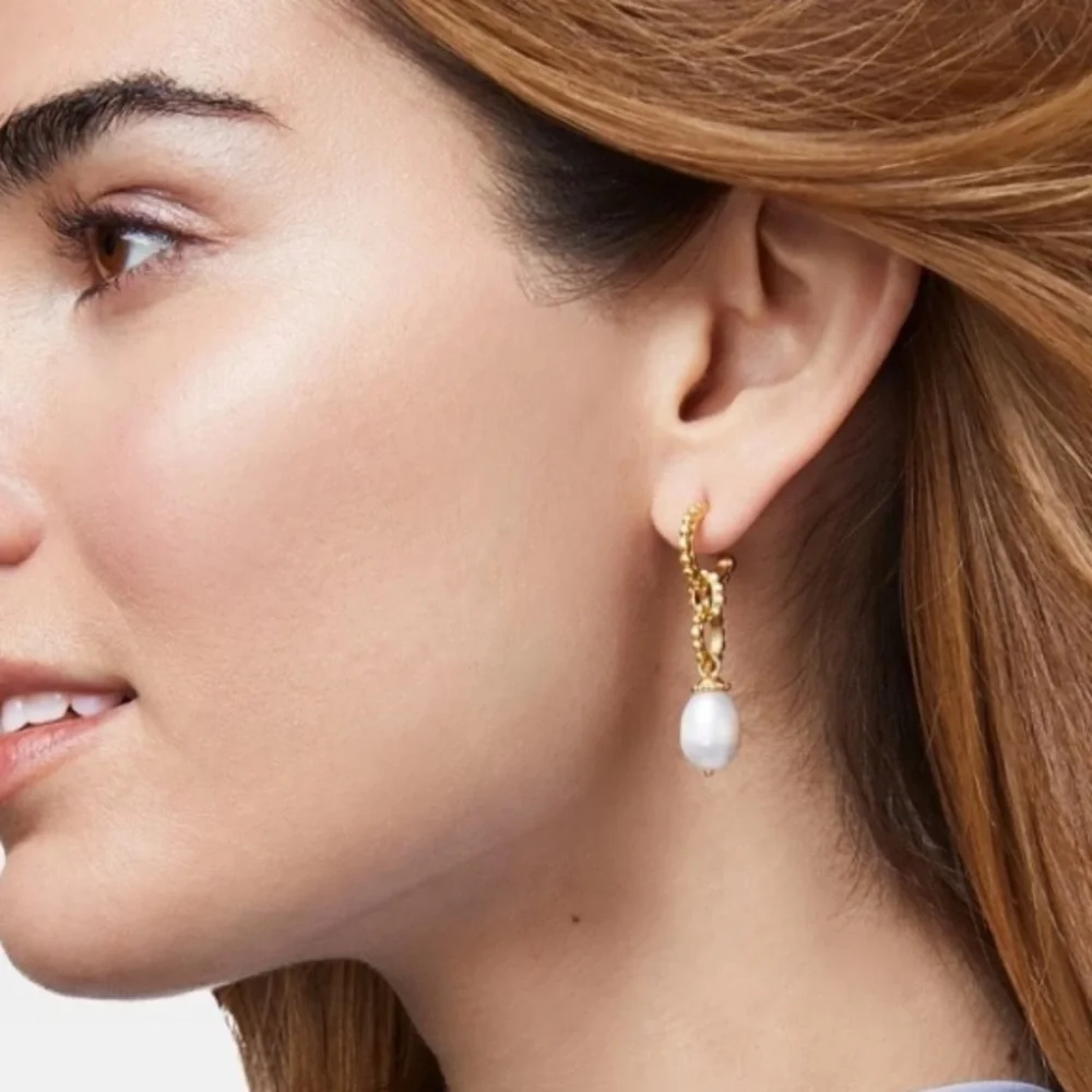 JULIE VOS • Marbella Midi Hoop & Pearl Charm Earrings