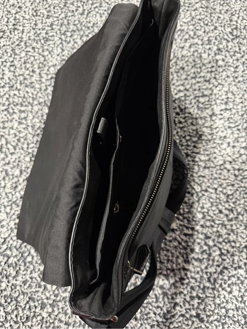 Coach premium black