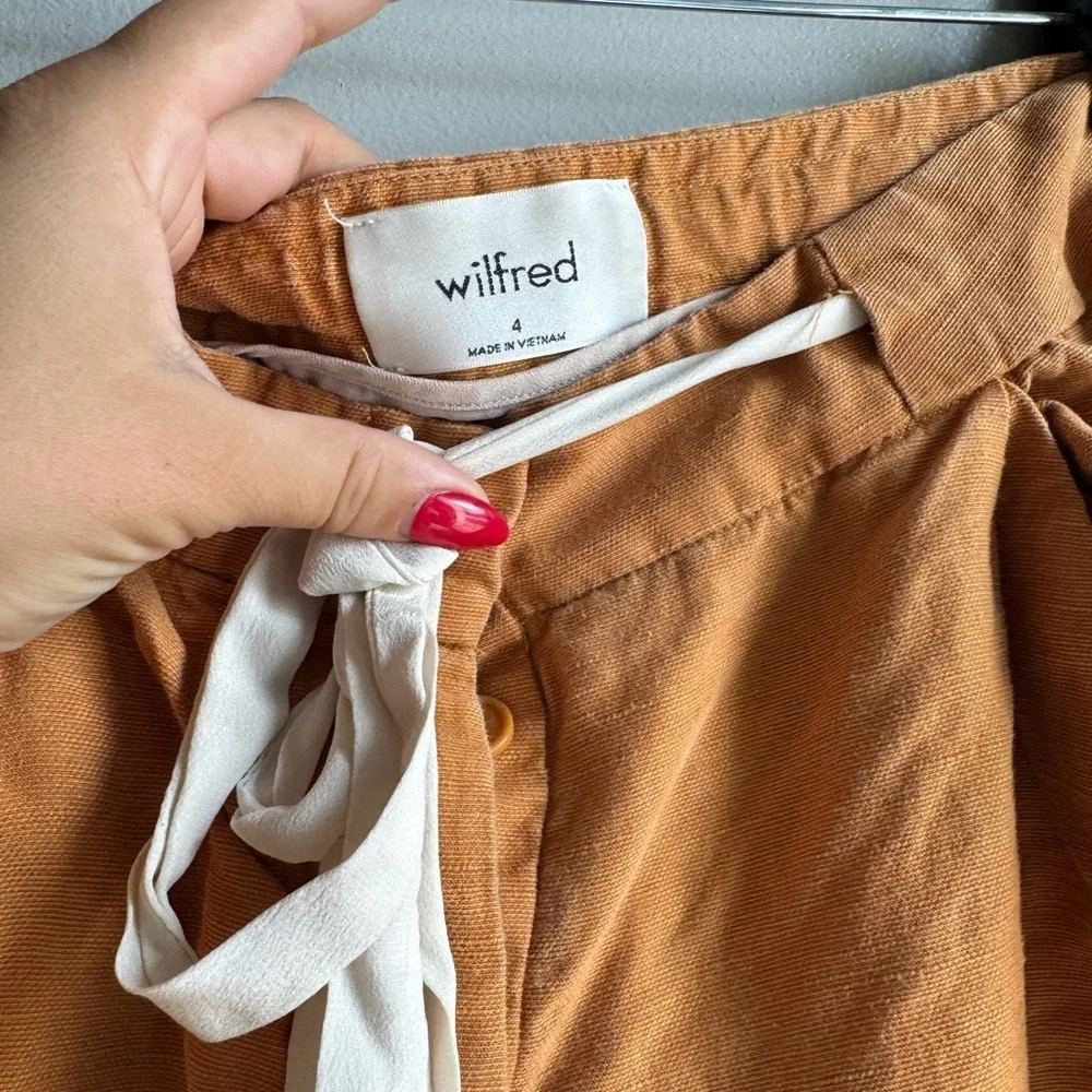 Wilfred stylish orange