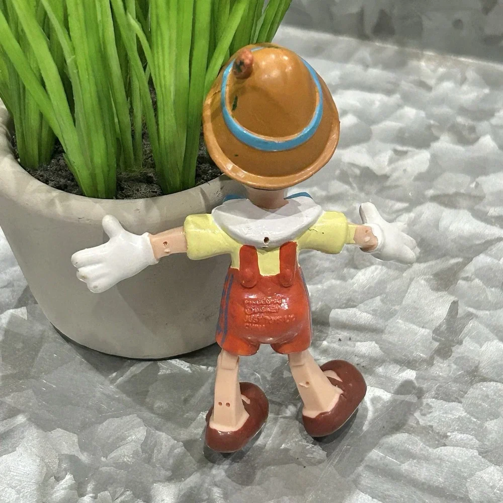 Disney vintage pinocchio