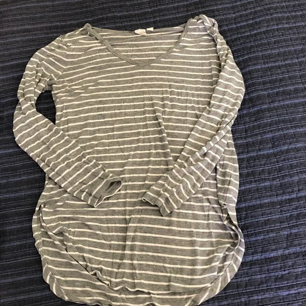GAP long sleeve