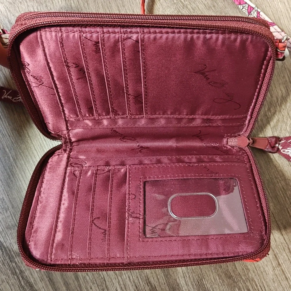 Vera Bradley Floral Quilted Wallet Wristlet Womens‎ OS Red Pink Crossbody Purse
