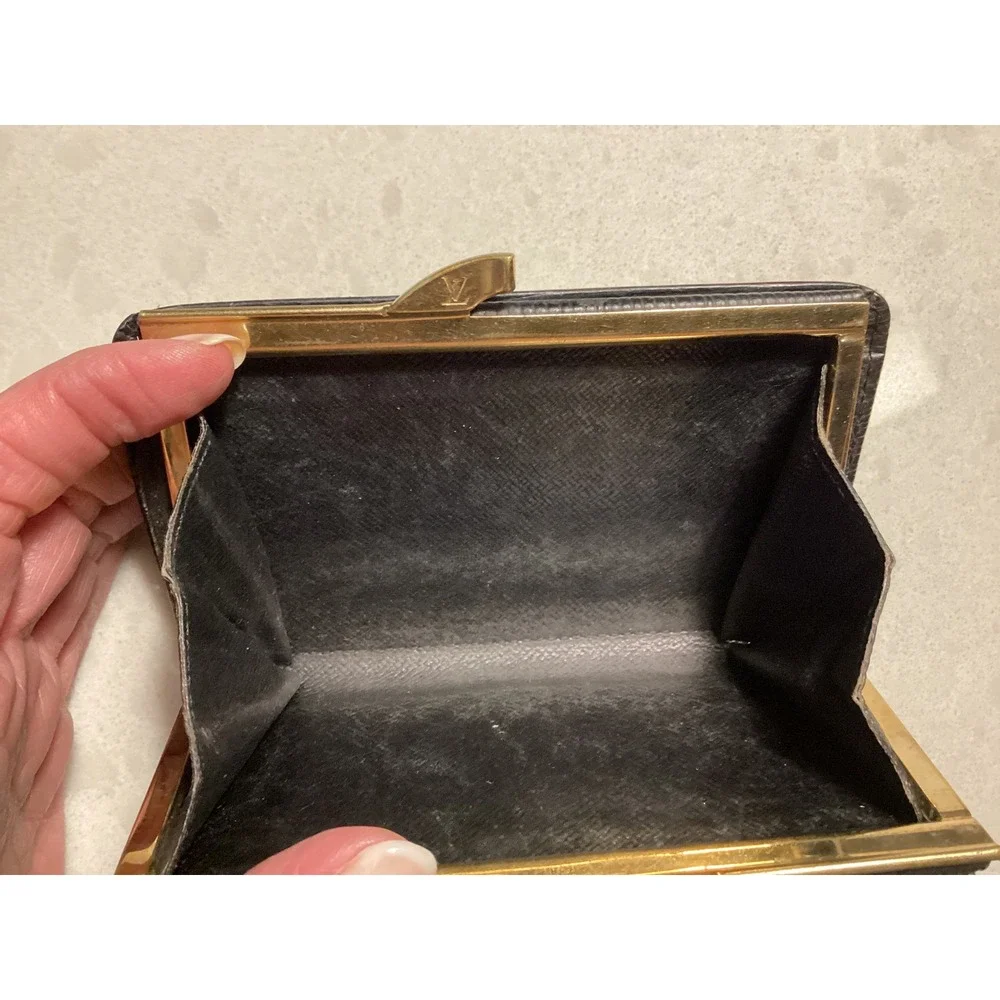Louis Vuitton Epi Leather Bifold Wallet Coin‎ Purse Black