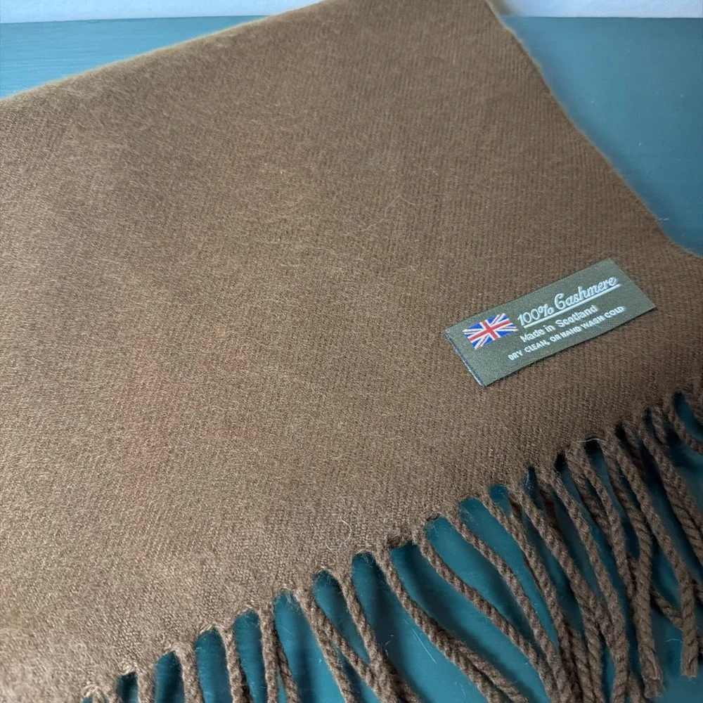 Chocolate Brown 100% Cashmere Scotland Unisex Scarf w Fringe Classic 68 x 12
