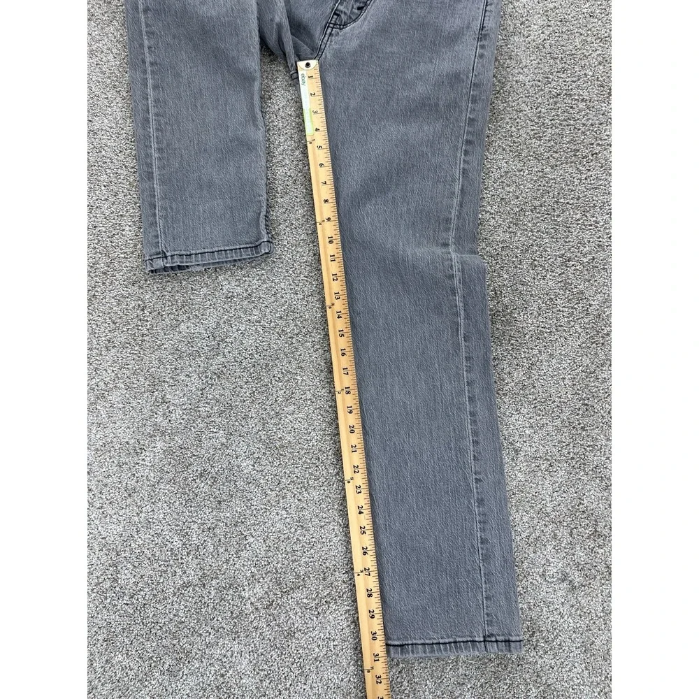 Levis 30x31 are fast