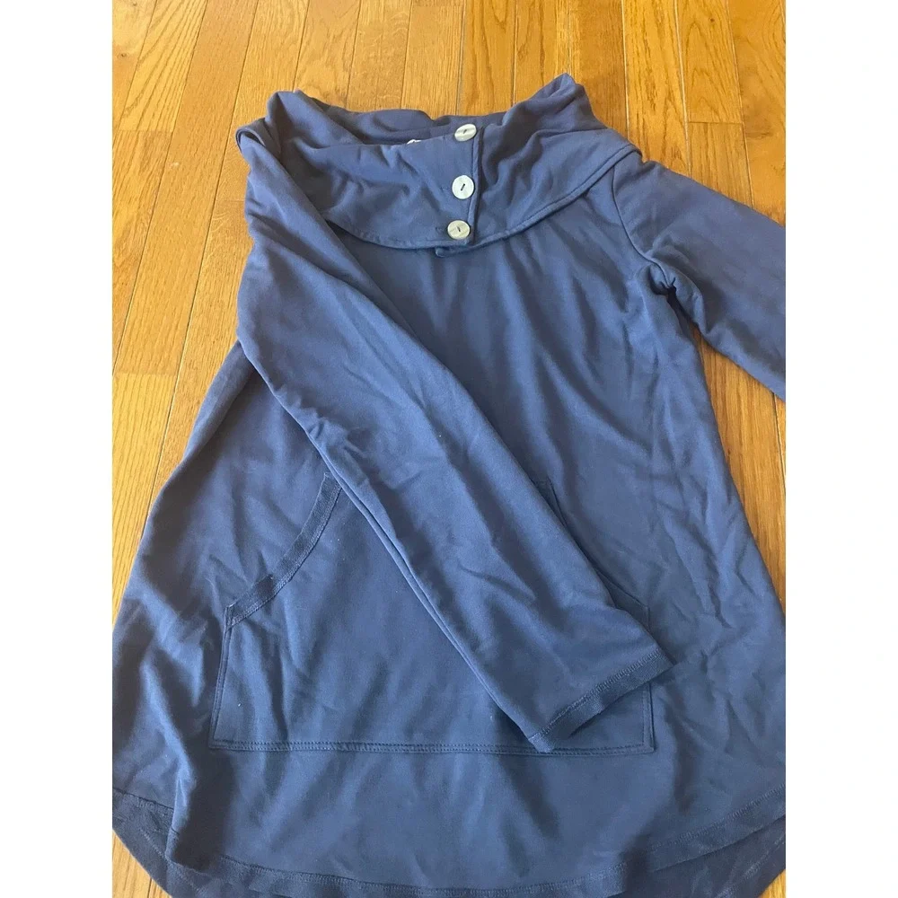 Soft Surroundings Kassidy Pullover Top Womens Size Small Rayon Stretch Cowl Neck