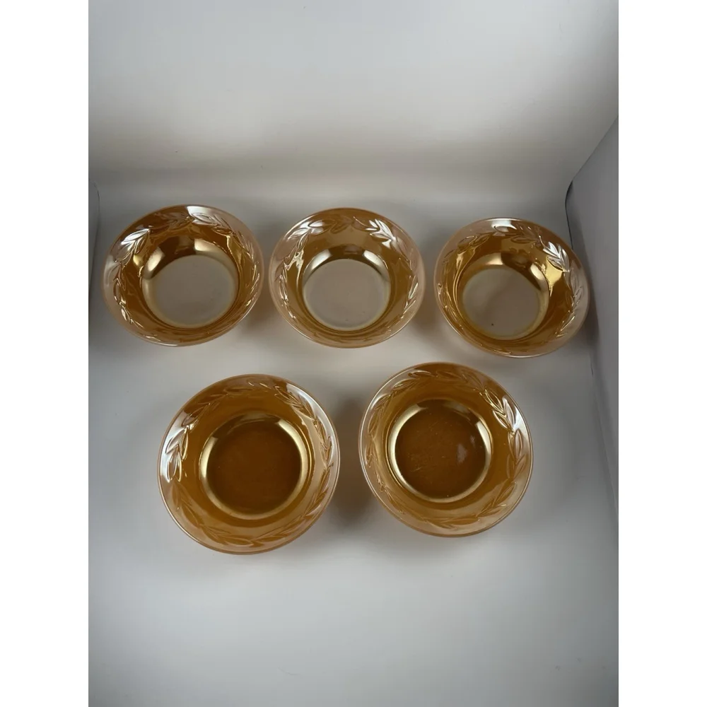 VNTG FIRE KING PEACH LUSTRE BOWL LAUREL LEAF ANCHOR HOCKING 5