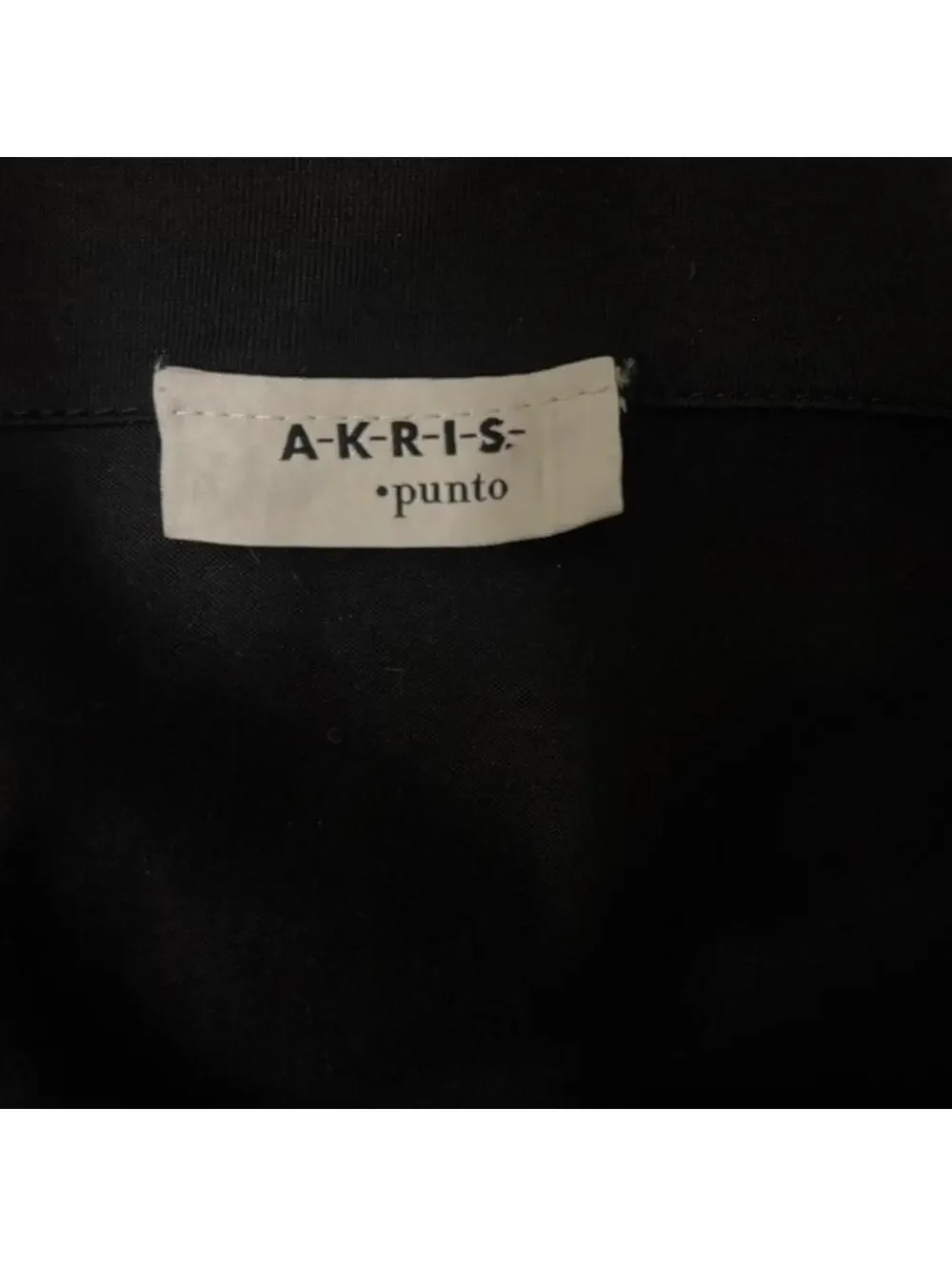 Akris Punto retails $375