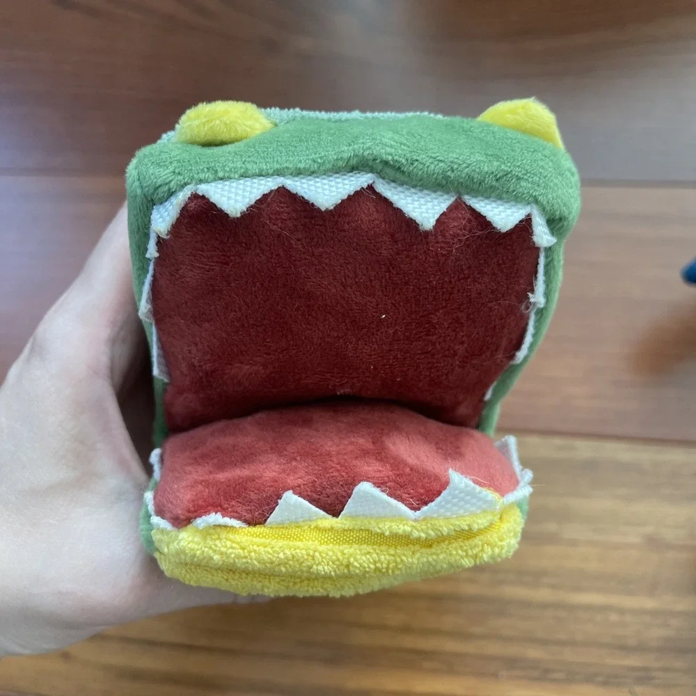 BarkBox Crikey Crocodile‎ Australian Outbark Plush Treat Trap Dog Toy Squeaker