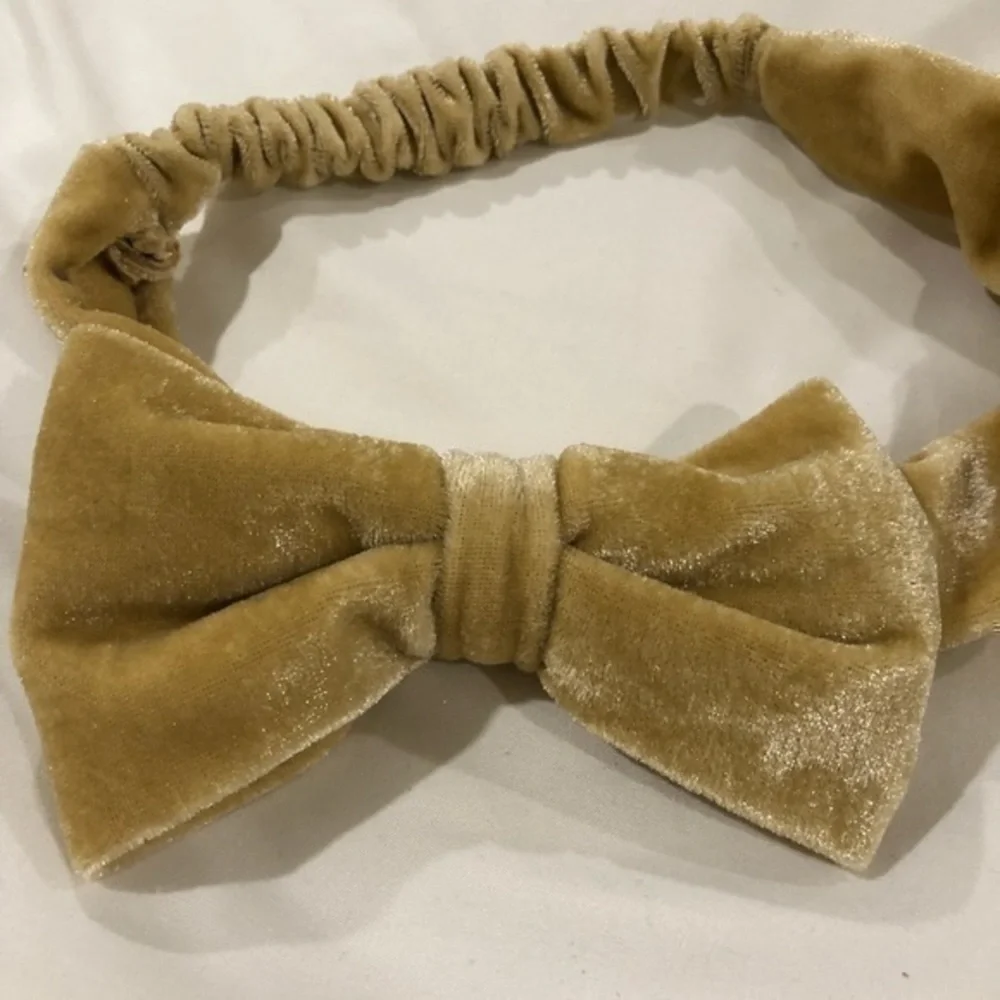 Velvet yellow\tan headband with bow NWOT