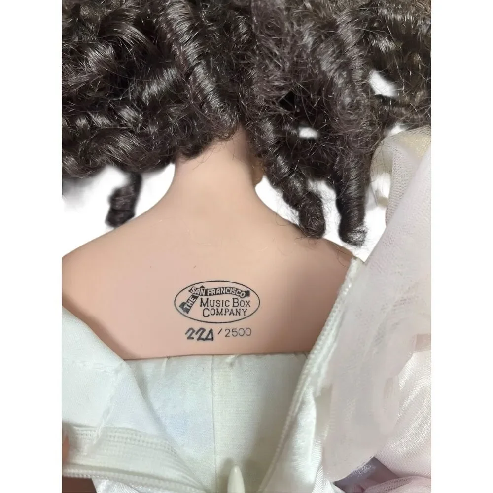 No Brand angel porcelain good