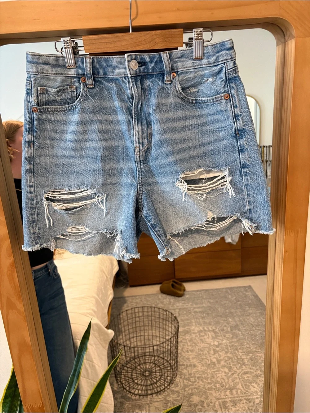 American Eagle Light Blue Distressed Baggy Mom denim shorts