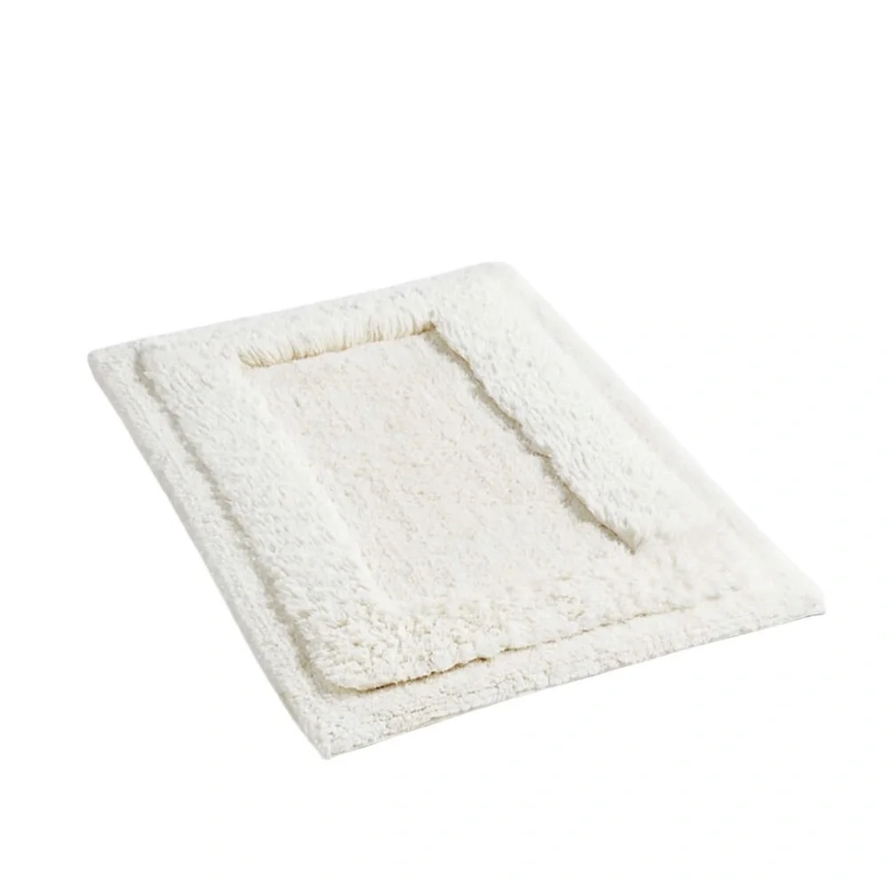 Crate & Barrel Raffee White Fluffy Cotton Bath Mat 2ft x‎ 3ft