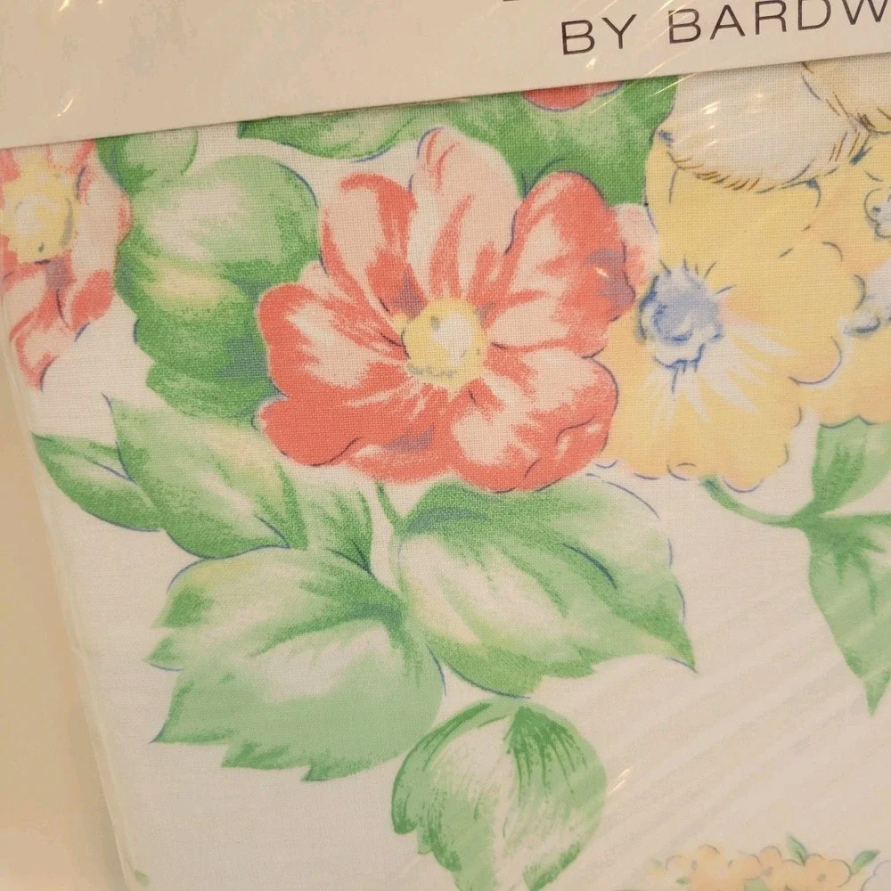 Spring Floral Tablecloth 60x84 