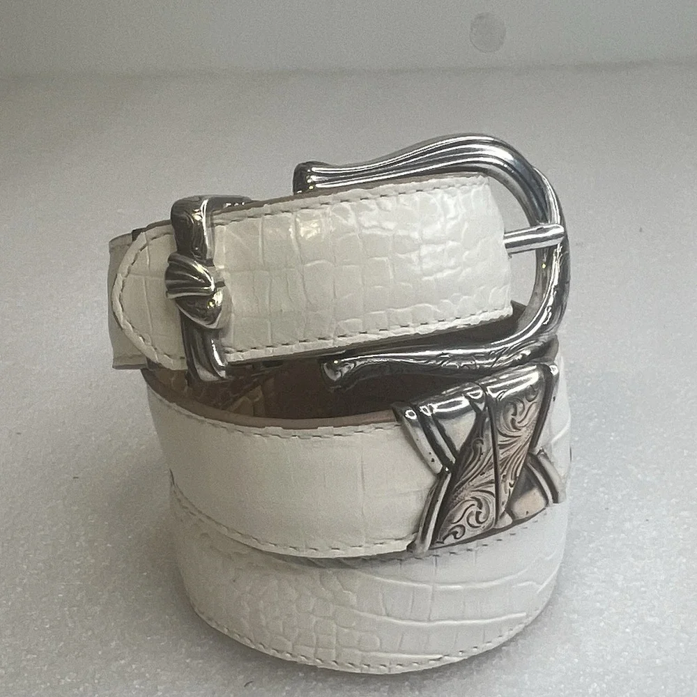 Brighton Leather Croc Embossed White/Beige Belt Ornate Silver Buckle Reversible
