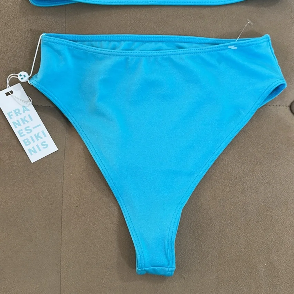 Frankies Bikinis top medium