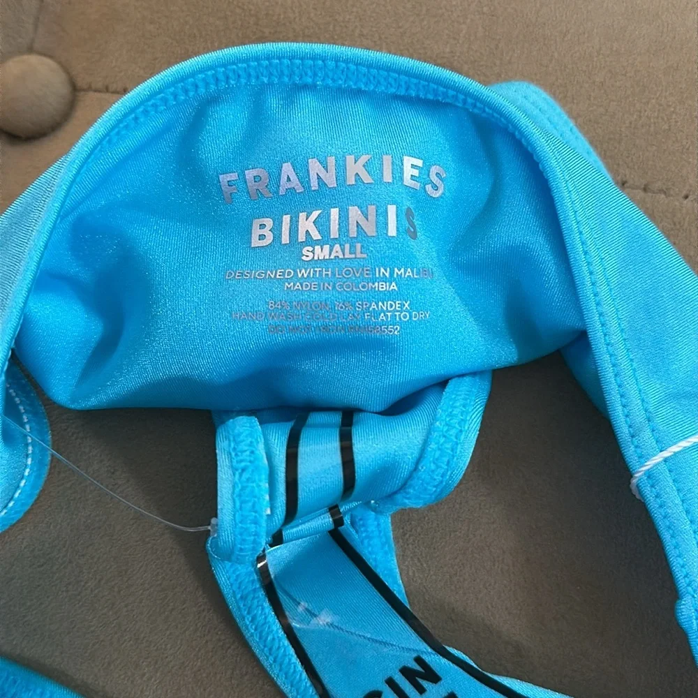 Frankies Bikinis top medium