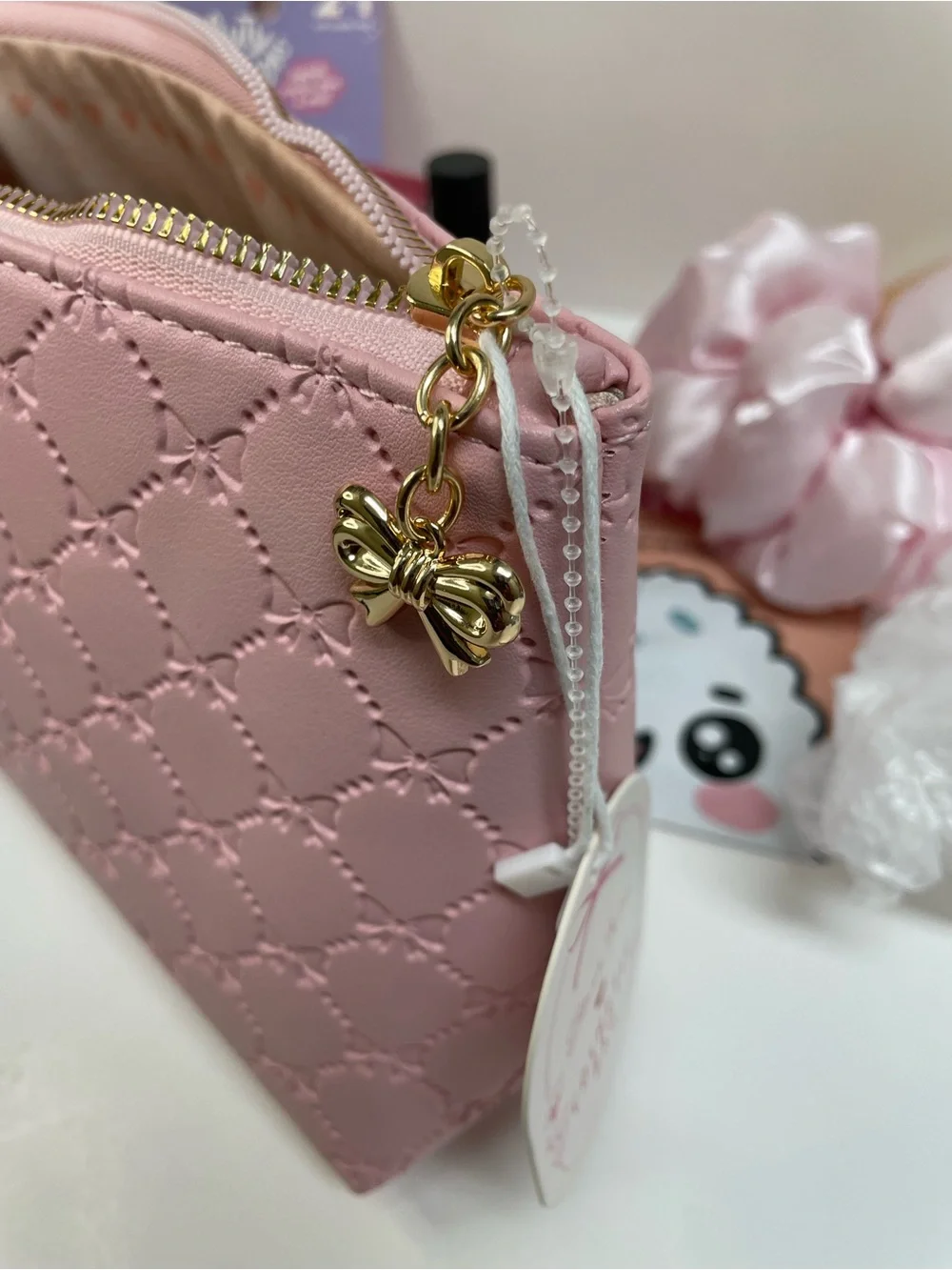 Blush Kiss charming pink