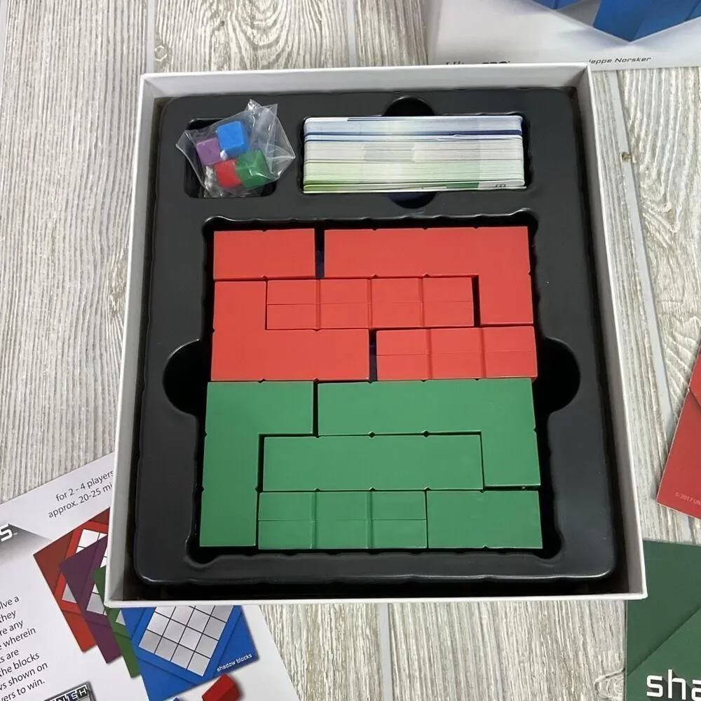 Norsker Puzzles shadow blocks