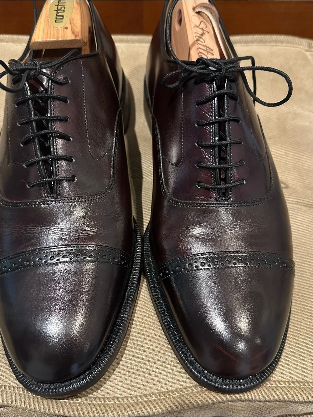 Johnston & Murphy Men's Burgundy Leather Cap-Toe Oxfords.