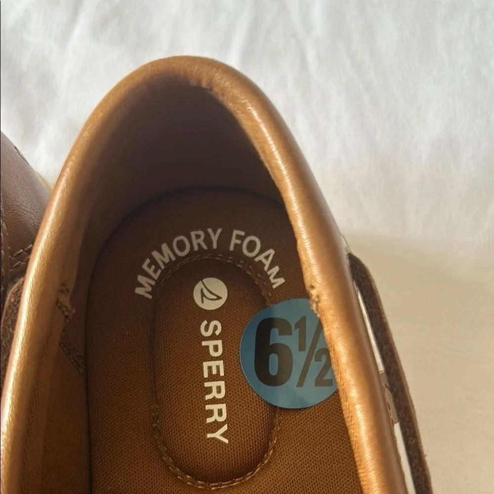 Sperry stylish brown