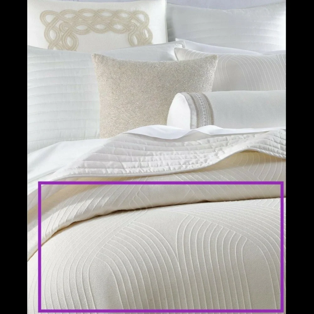 Hotel Collection new $335