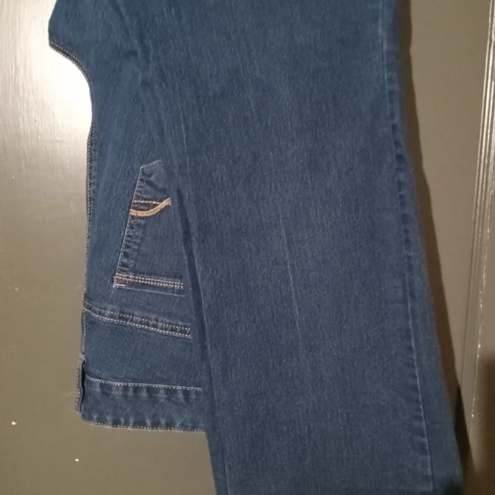 Faded glory womens blue jeans. Size 20 petite.