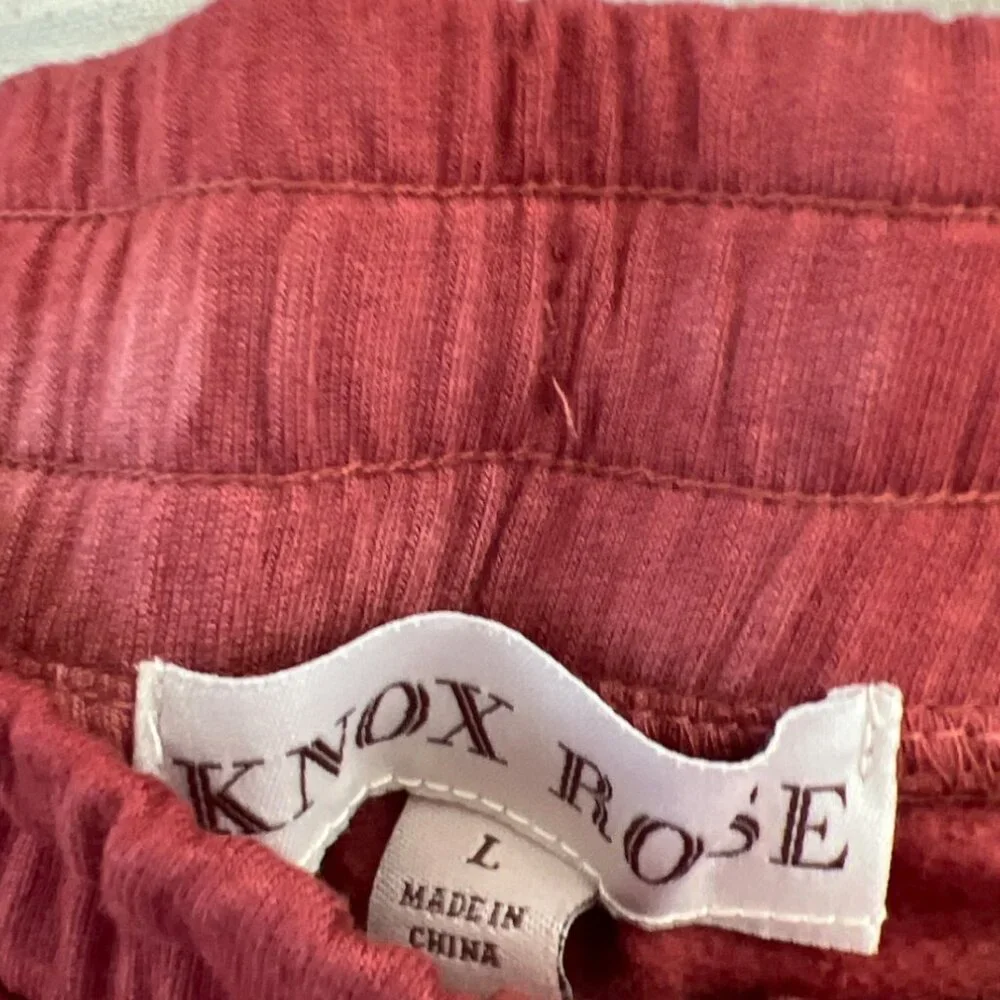 Knox Rose owned shopping 17