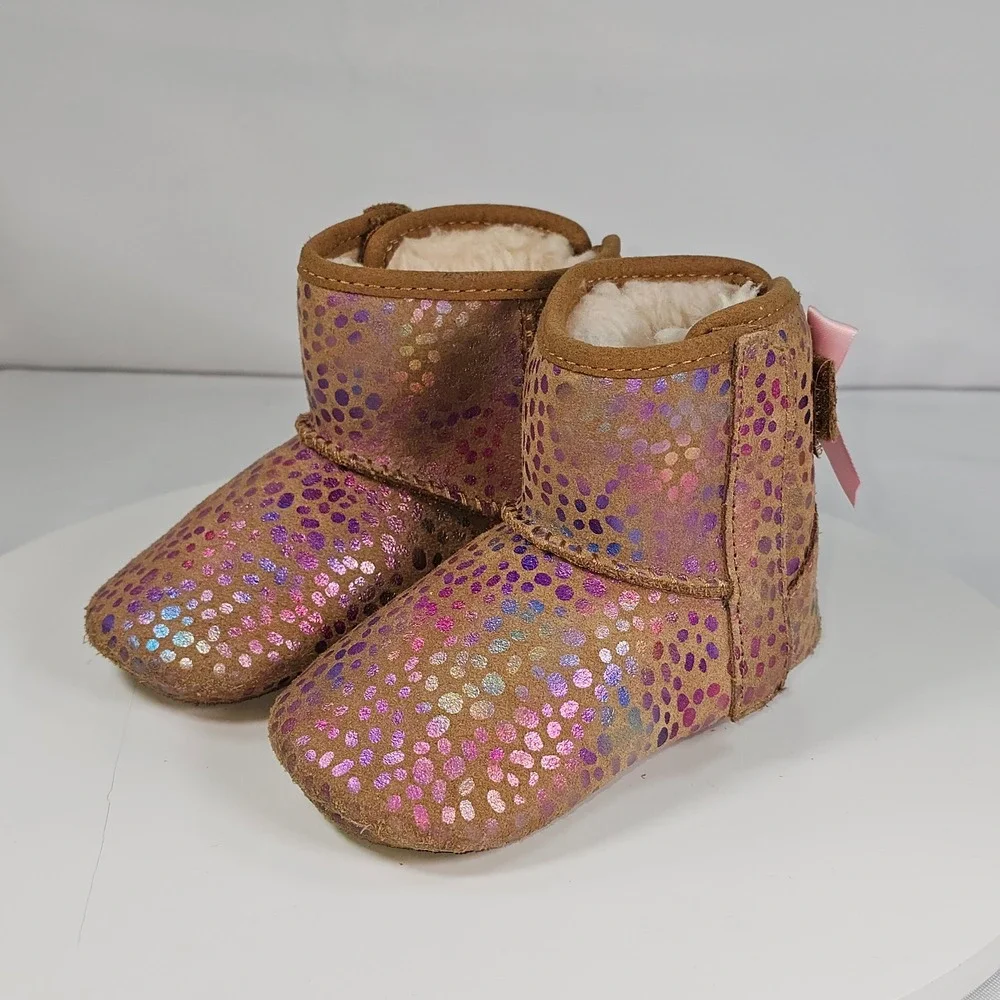 UGG Jesse Bow II Metallic Dots Chestnut Suede Infant‎ Boots 1121046I Size 4/5