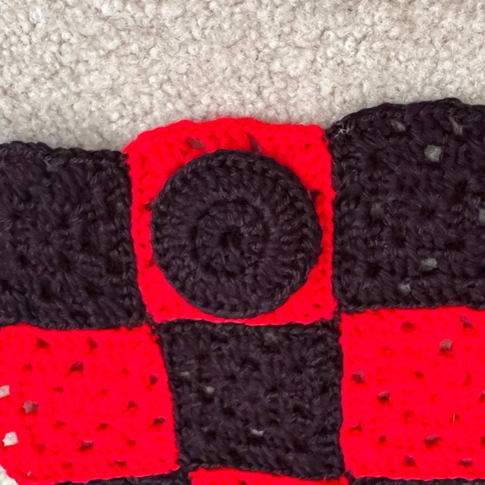 N/A handcrafted checkers