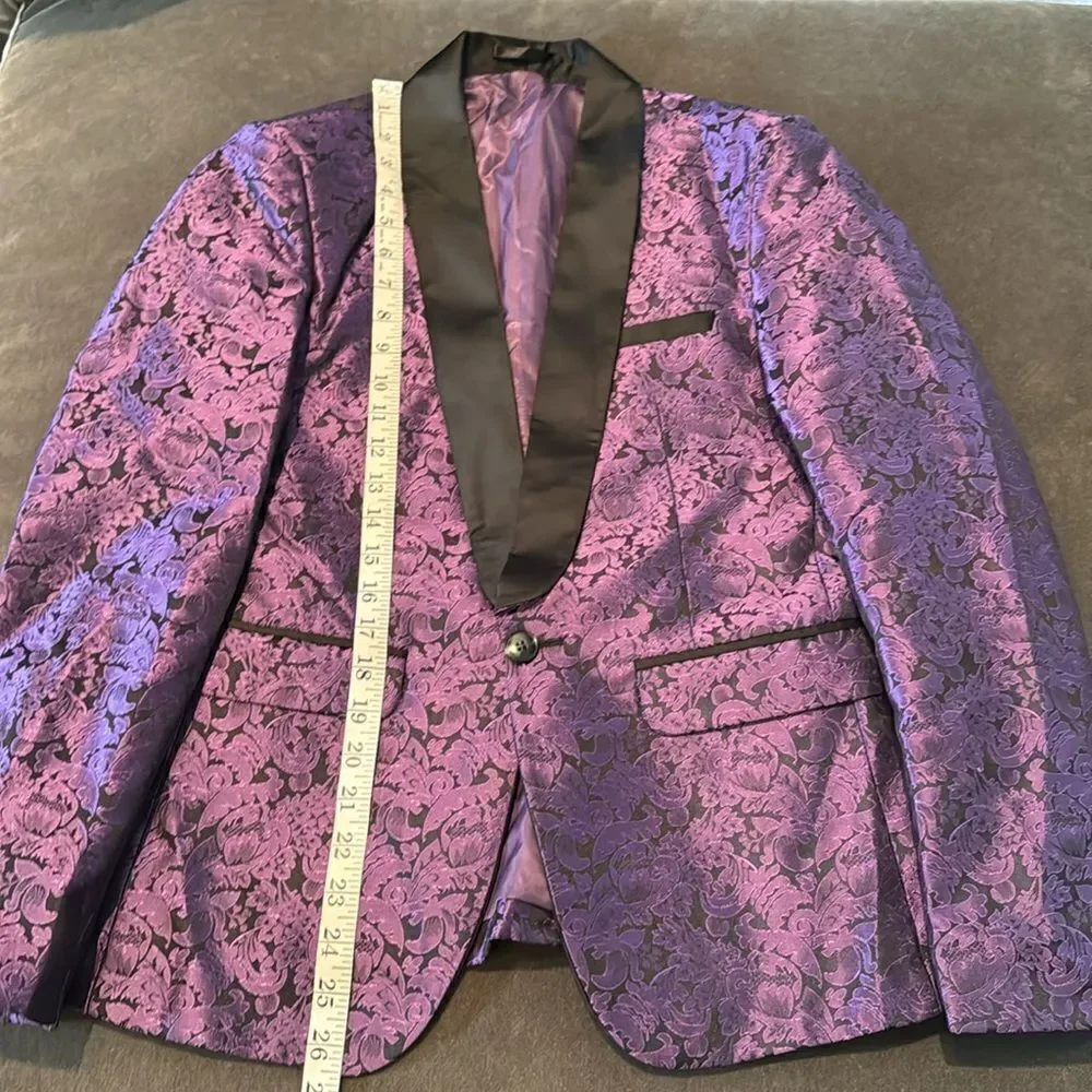 Men’s Purple Paisley Tuxedo Jacket Prom Party Wedding Size 30 NWOT
