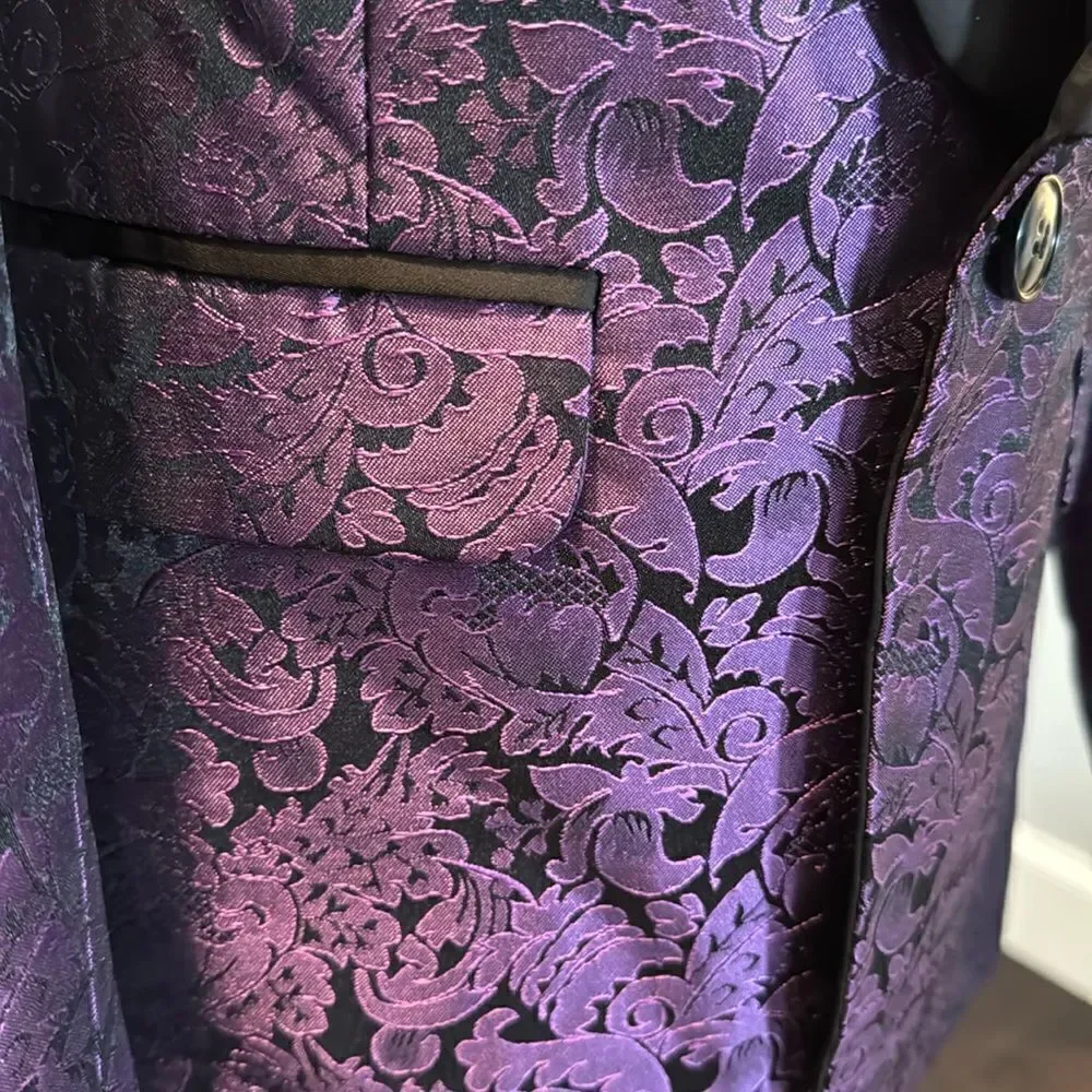 Men’s Purple Paisley Tuxedo Jacket Prom Party Wedding Size 30 NWOT