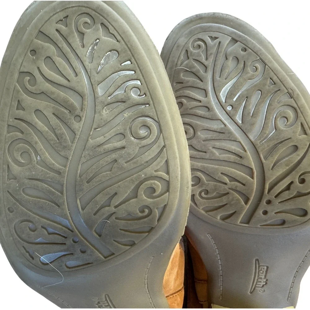 Earth euc leather