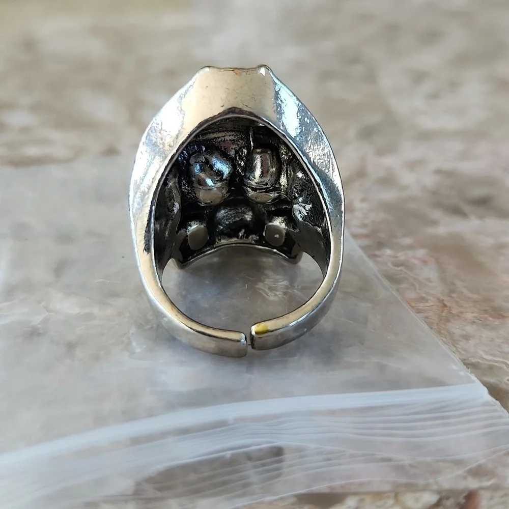 N/A unique silver