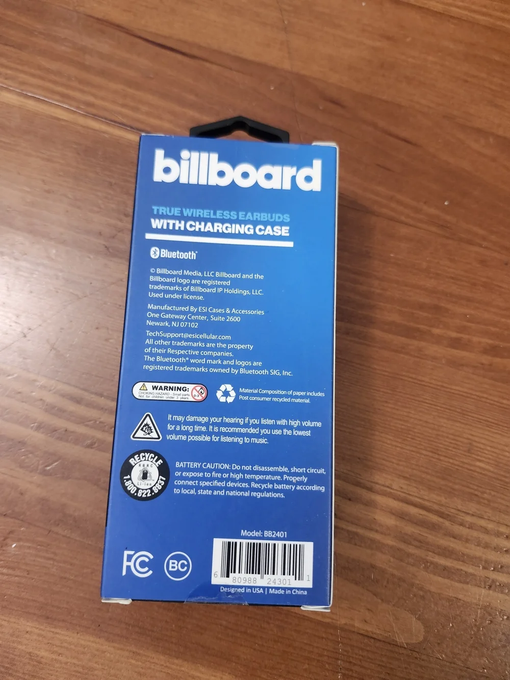 billboard True Wireless Earbuds with Charging Case - White